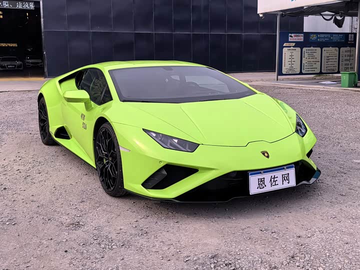 Фото 2 - Lamborghini Huracán