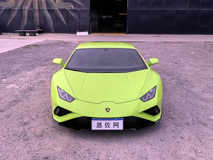 Фото 3 - Lamborghini Huracán