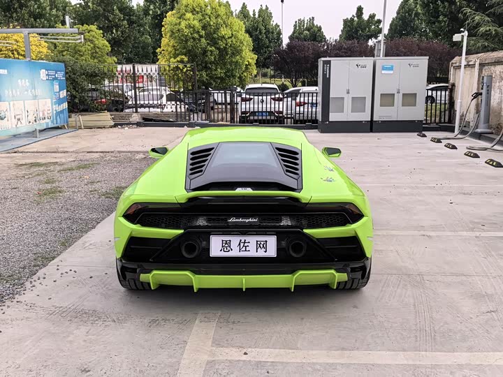 Фото 4 - Lamborghini Huracán