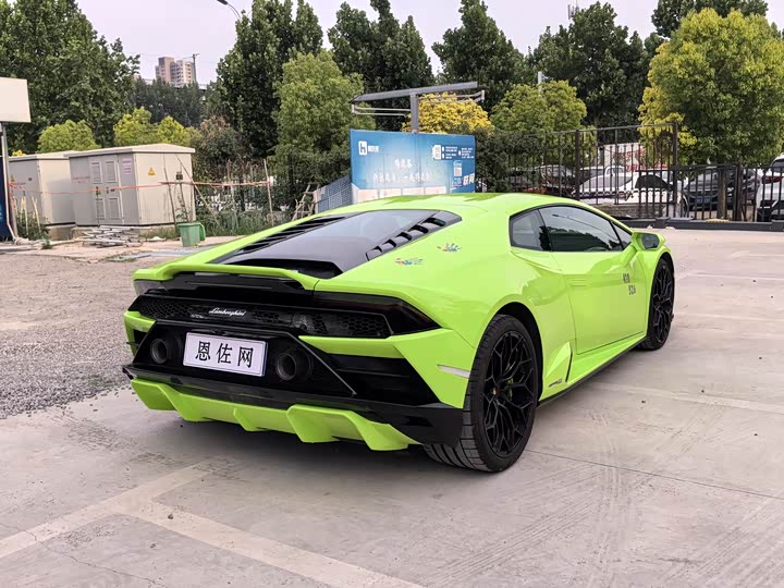 Фото 5 - Lamborghini Huracán