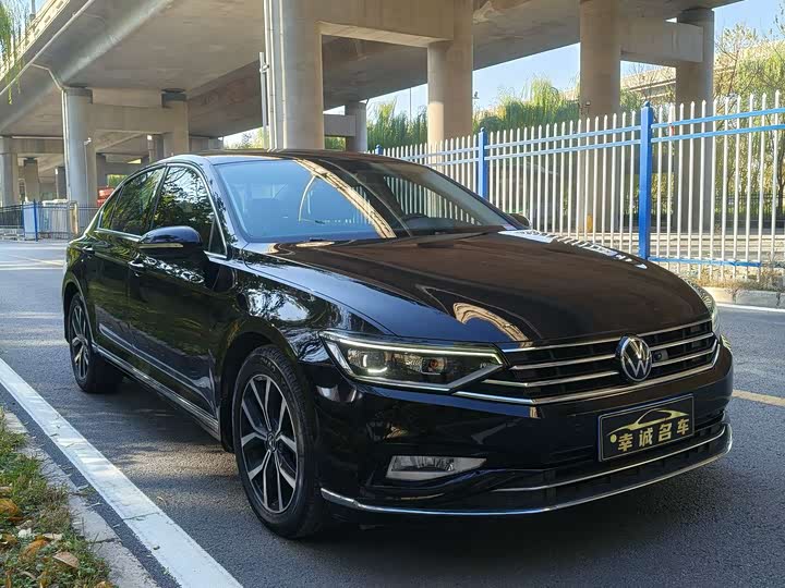 Фото 3 - Volkswagen Magotan