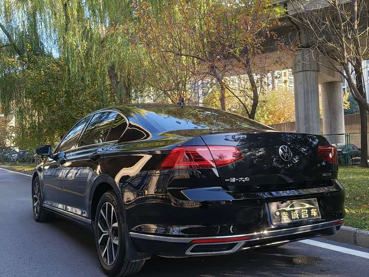 Фото 6 - Volkswagen Magotan