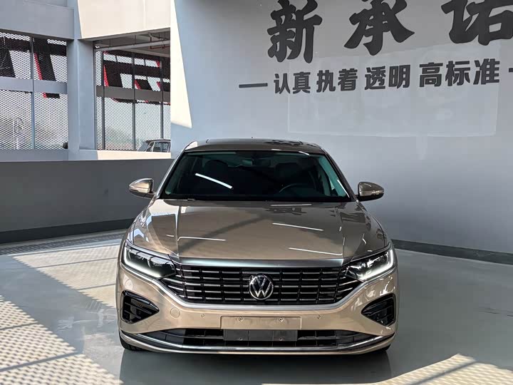 Фото 2 - Volkswagen Passat