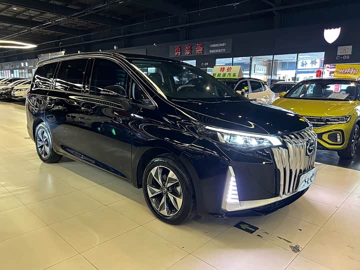 Фото 2 - GAC Trumpchi M6