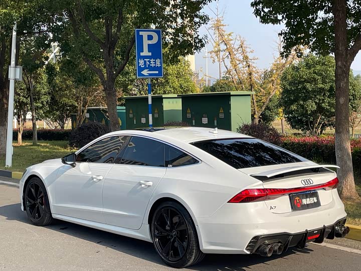 Фото 4 - Audi A7