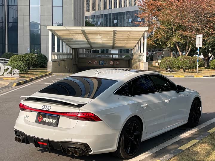 Фото 6 - Audi A7