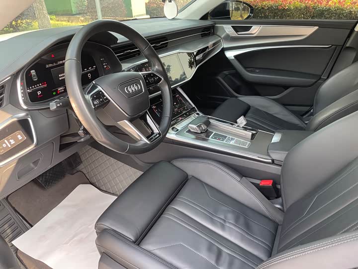 Фото 7 - Audi A7