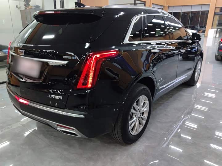 Фото 7 - Cadillac XT5