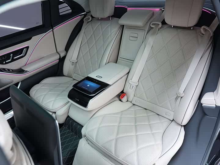 Фото 22 - Mercedes-Benz Maybach S-Class