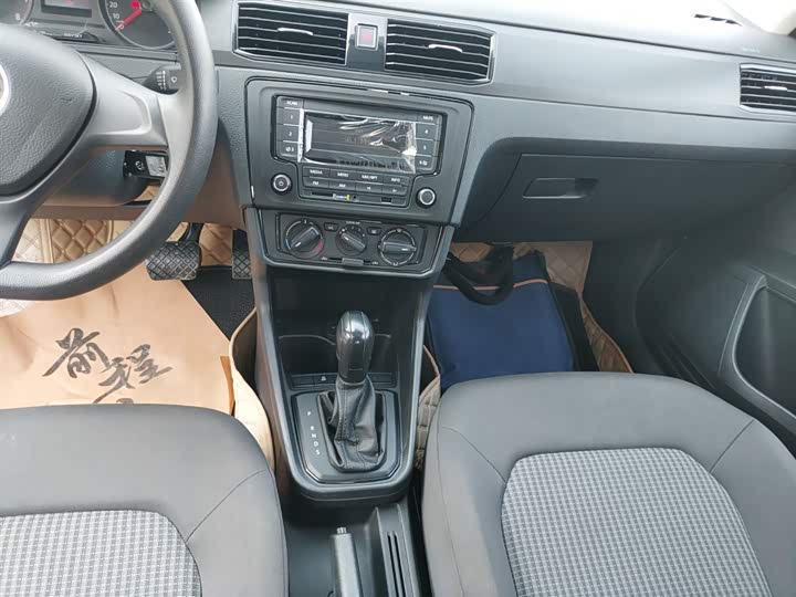 Фото 14 - Volkswagen Santana