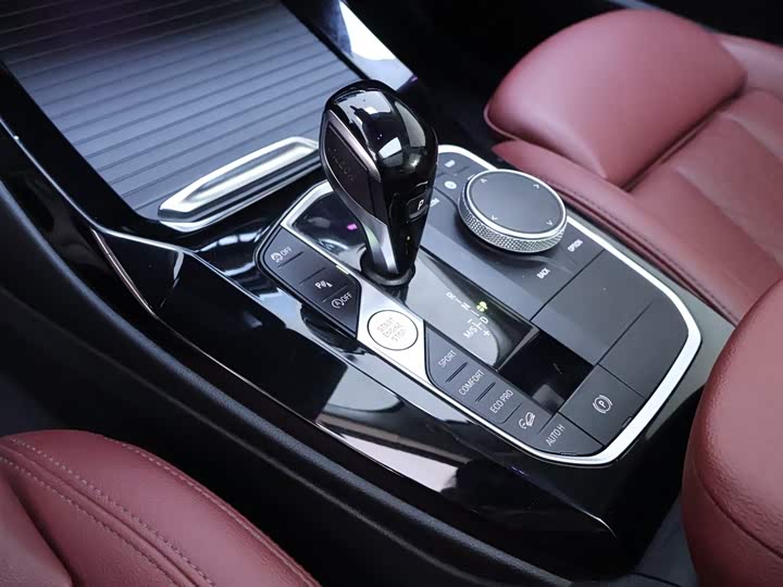 Фото 12 - BMW X3