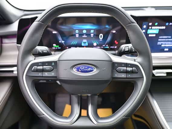 Фото 12 - Ford Edge