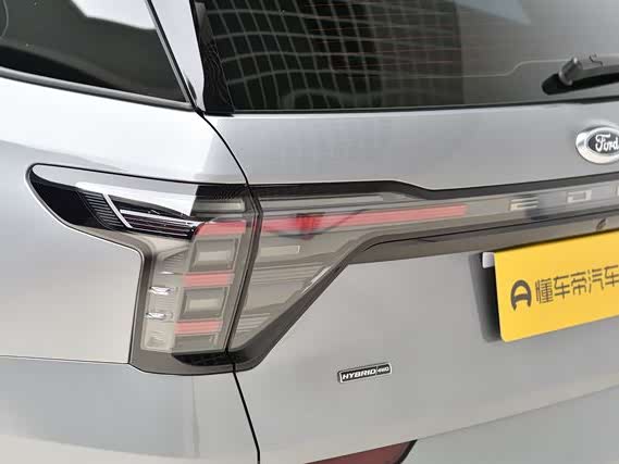 Фото 15 - Ford Edge