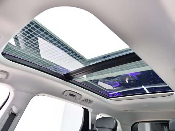 Фото 16 - Ford Edge