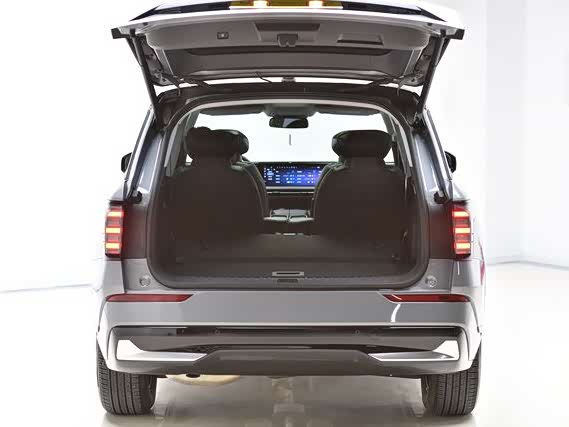 Фото 20 - Ford Edge