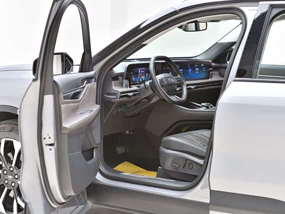 Фото 9 - Ford Edge