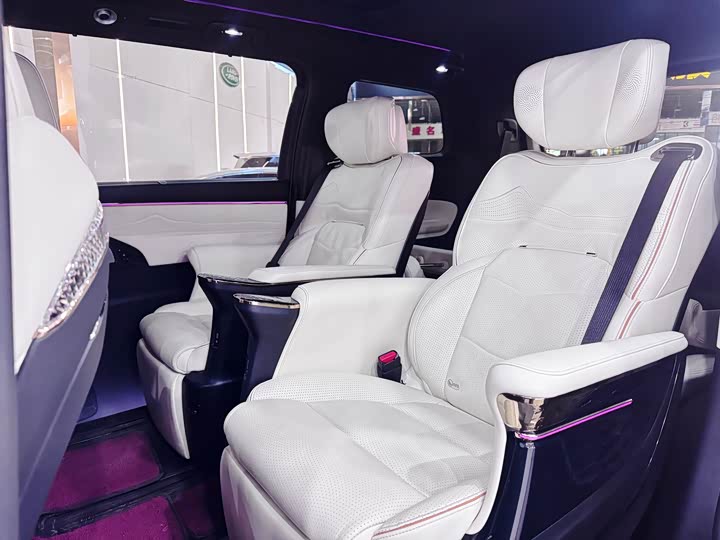 Фото 11 - GAC Trumpchi M8