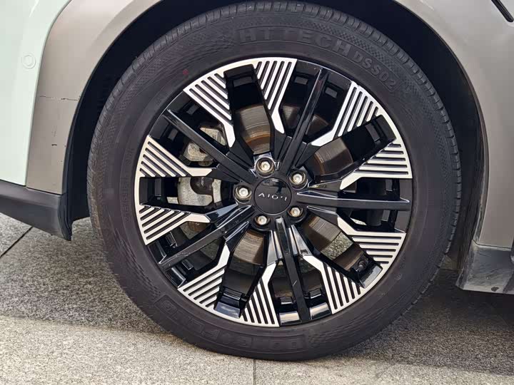 Фото 16 - GAC Aion Y