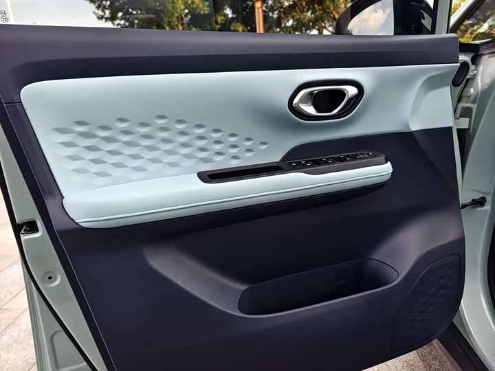 Фото 18 - GAC Aion Y