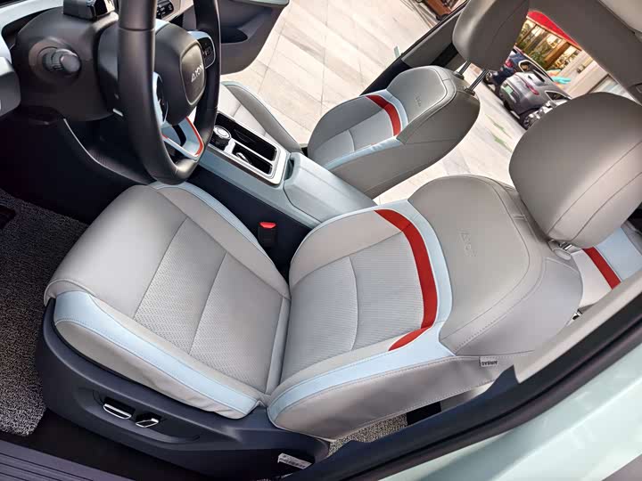 Фото 19 - GAC Aion Y