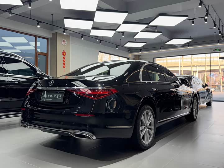 Фото 6 - Mercedes-Benz S-Class