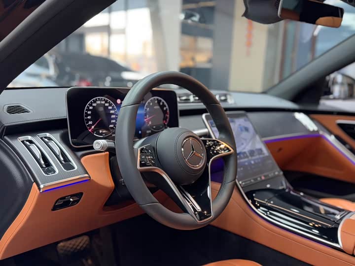 Фото 9 - Mercedes-Benz S-Class