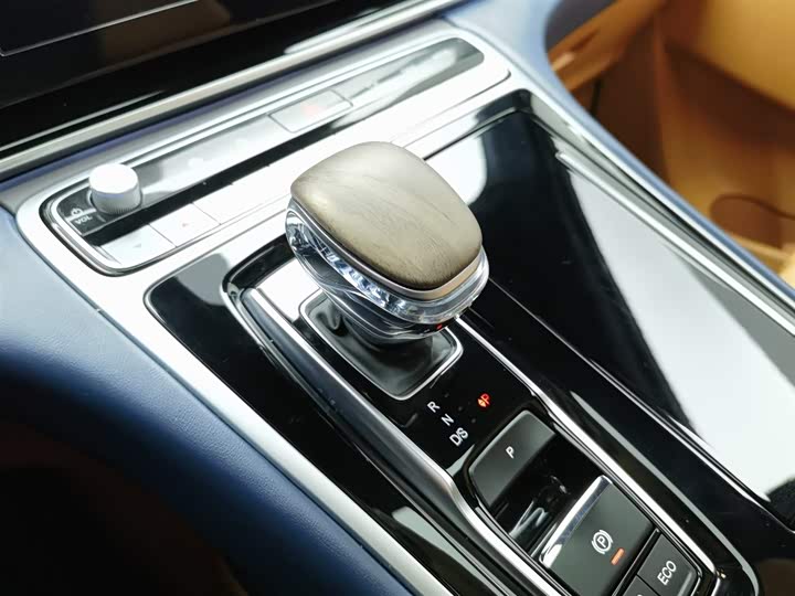 Фото 13 - GAC Trumpchi M8