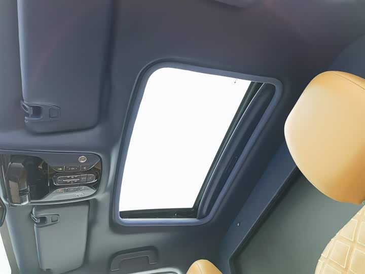 Фото 14 - GAC Trumpchi M8