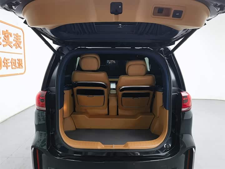 Фото 16 - GAC Trumpchi M8