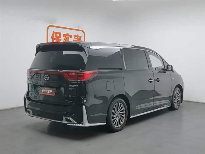 Фото 2 - GAC Trumpchi M8