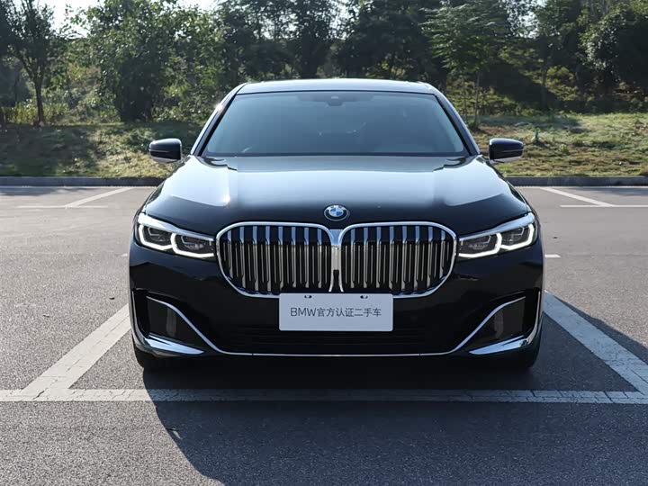 Фото 4 - BMW 7 Series