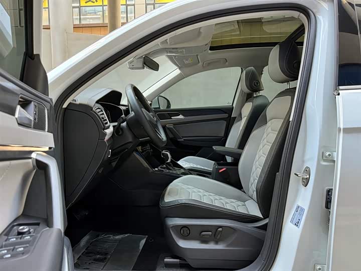 Фото 9 - Volkswagen Tayron