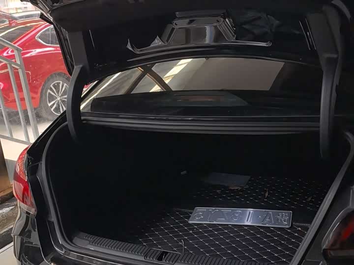 Фото 10 - MG Motor 5