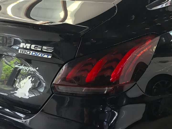 Фото 9 - MG Motor 5