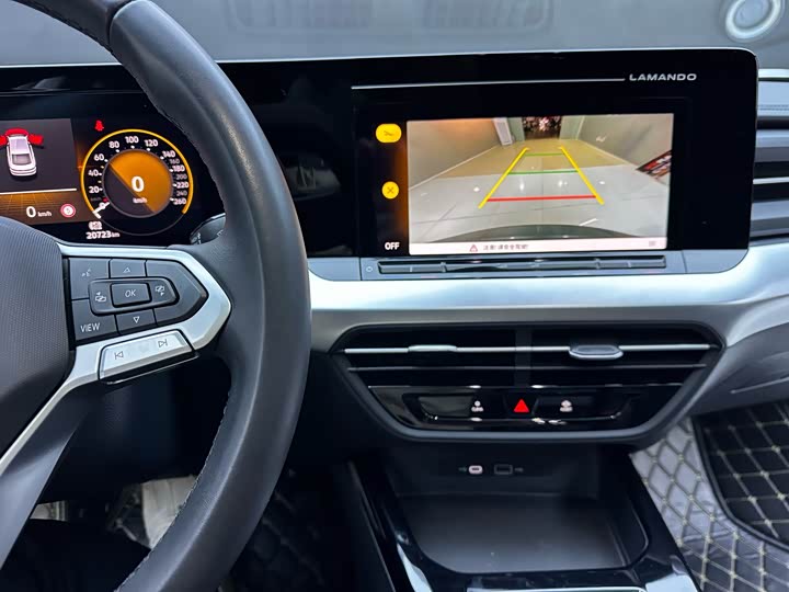 Фото 12 - Volkswagen Lamando L