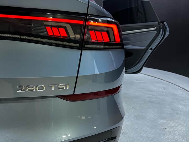 Фото 18 - Volkswagen Lamando L