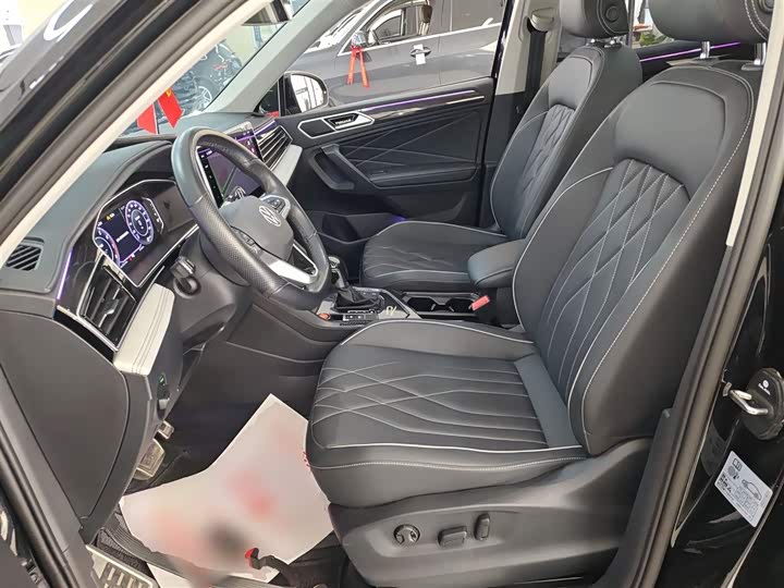 Фото 15 - Volkswagen Tiguan L Pro