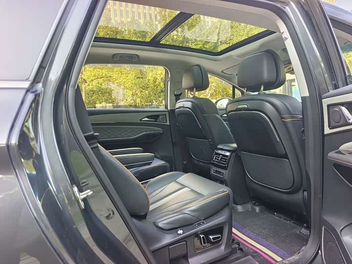 Фото 10 - Dongfeng Forthing Yacht