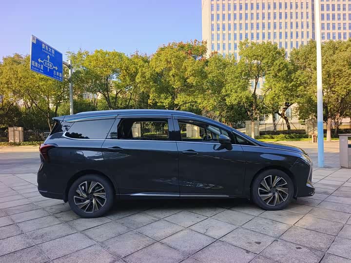 Фото 12 - Dongfeng Forthing Yacht