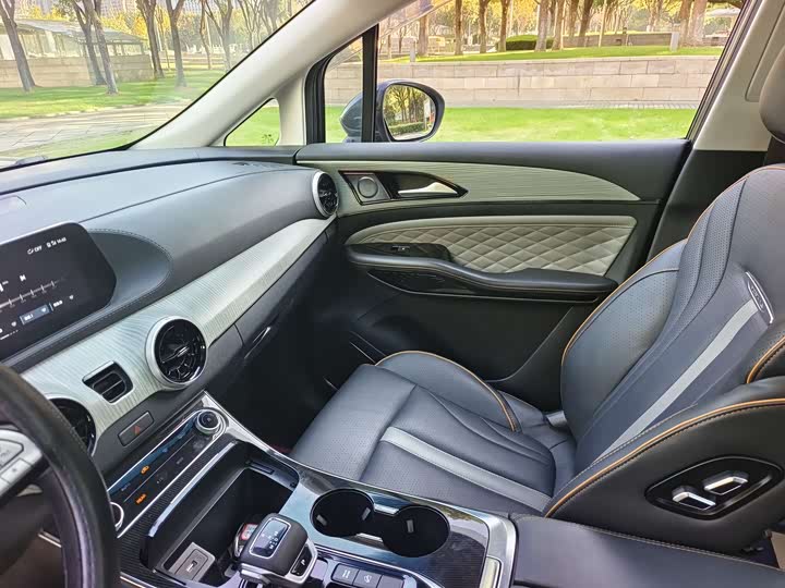 Фото 6 - Dongfeng Forthing Yacht