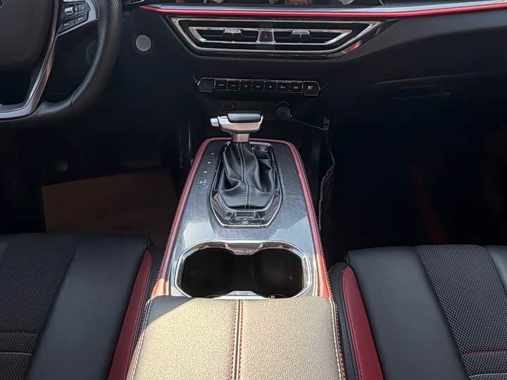 Фото 12 - Changan Oshan X5