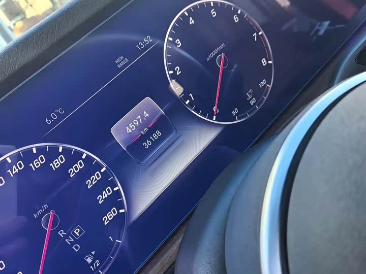 Фото 5 - Mercedes-Benz G-Class