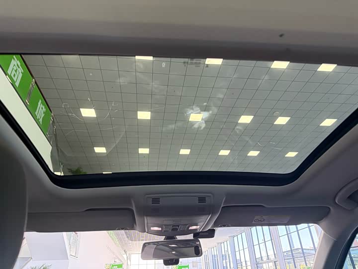 Фото 16 - Volkswagen T-Roc