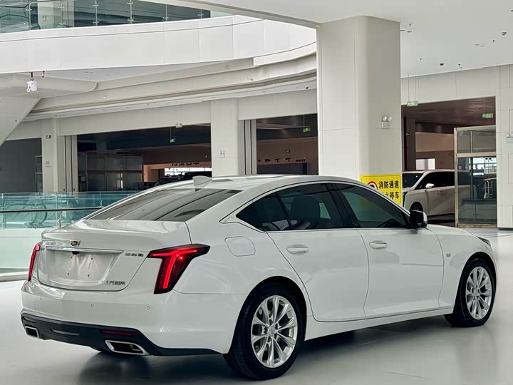 Фото 4 - Cadillac CT5