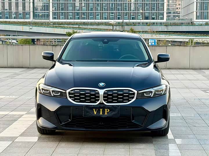 Фото 3 - BMW 3 Series