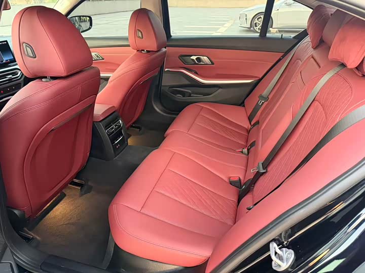 Фото 8 - BMW 3 Series