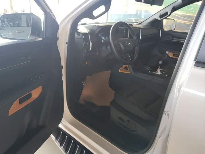 Фото 16 - Ford Ranger