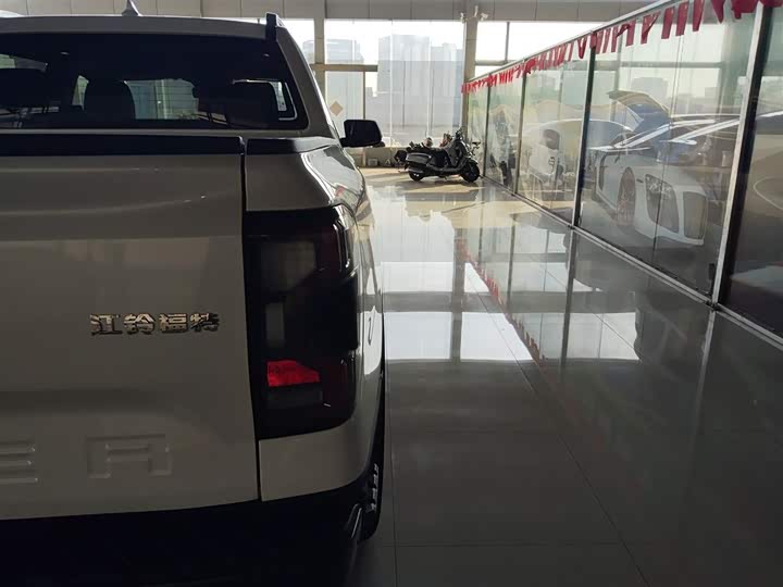 Фото 8 - Ford Ranger