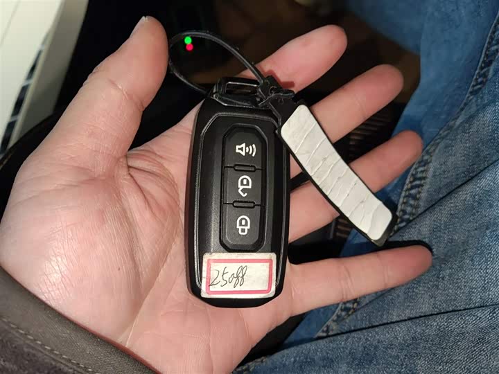 Фото 9 - Ford Ranger