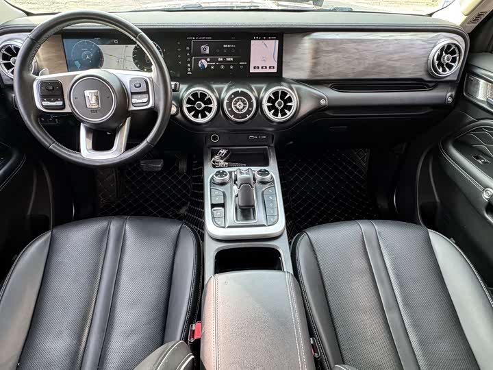 Фото 9 - Tank 300